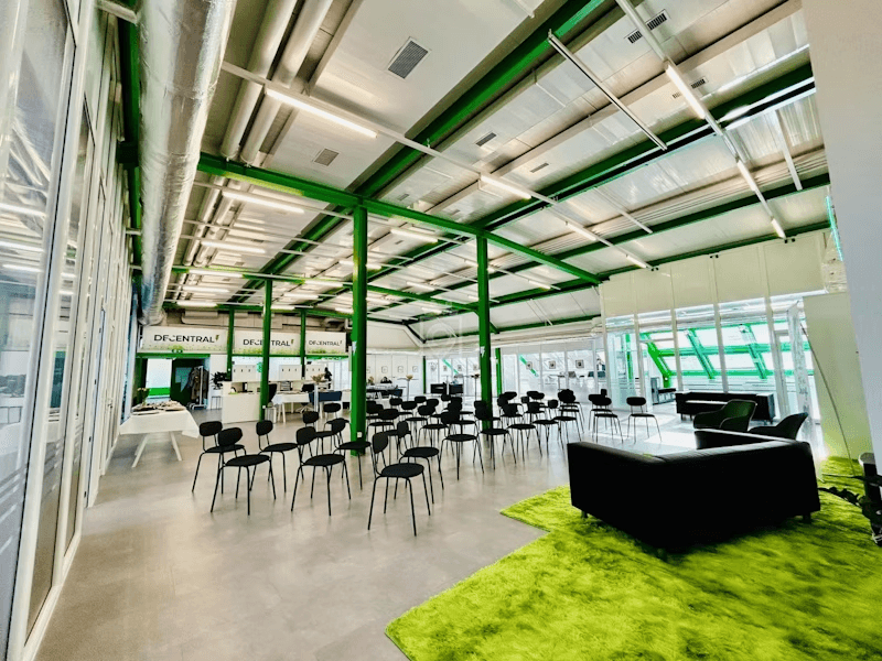 Main Hall — Up to 120 Guests